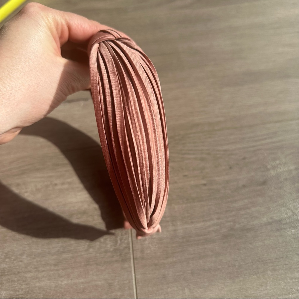 Mauve headband - Picture 3 of 3